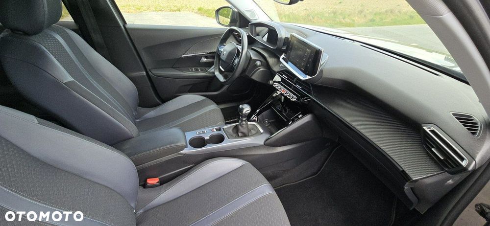 Peugeot 2008 - 7