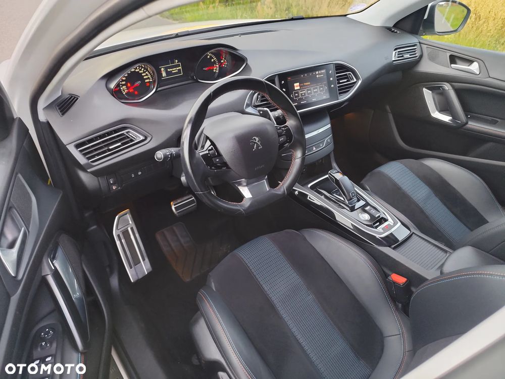 Peugeot 308 PureTech 130 GPF EAT8 Stop & Start Tech Edition - 31