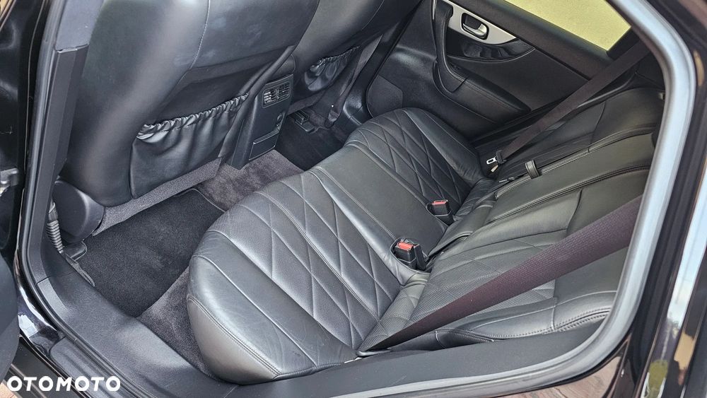 Infiniti FX FX30d S Premium - 26