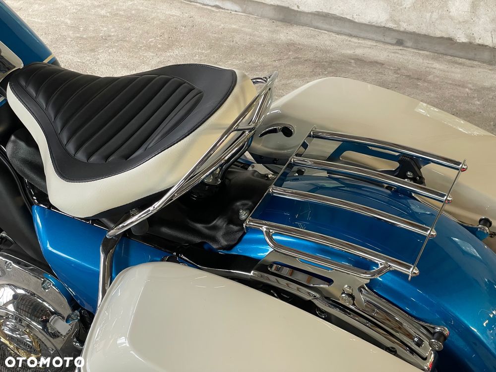 Harley-Davidson FLH Electra Glide - 12