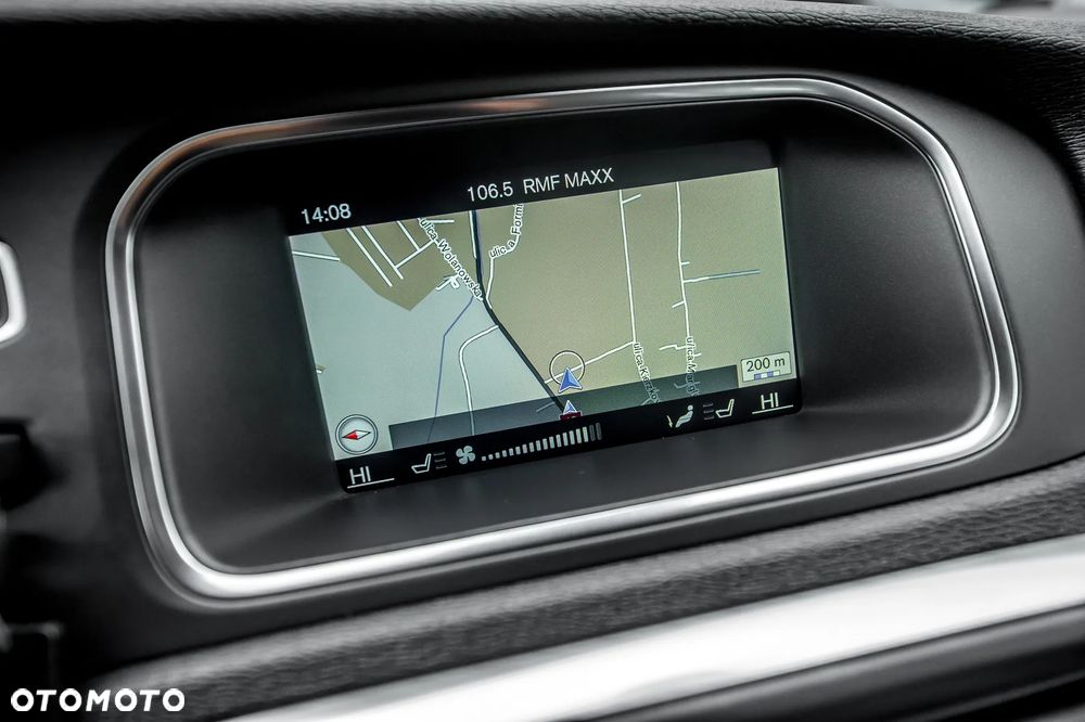 Volvo V40 D4 Drive-E R-Design Momentum - 28