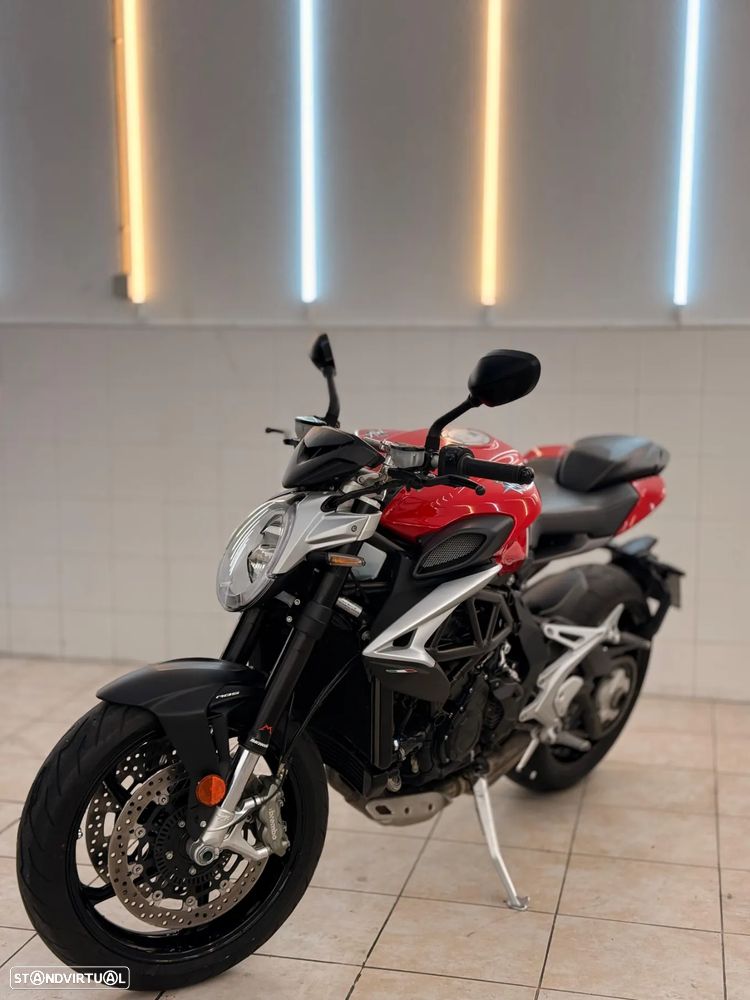 MV Agusta Brutale - 2