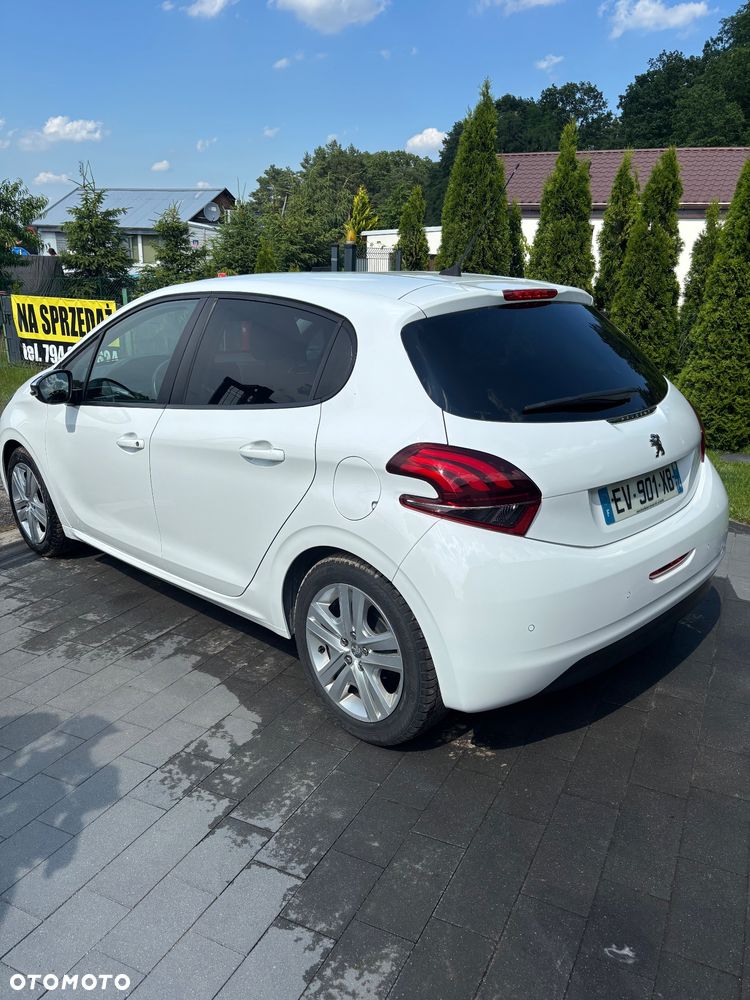 Peugeot 208 1.2 PureTech Style - 7