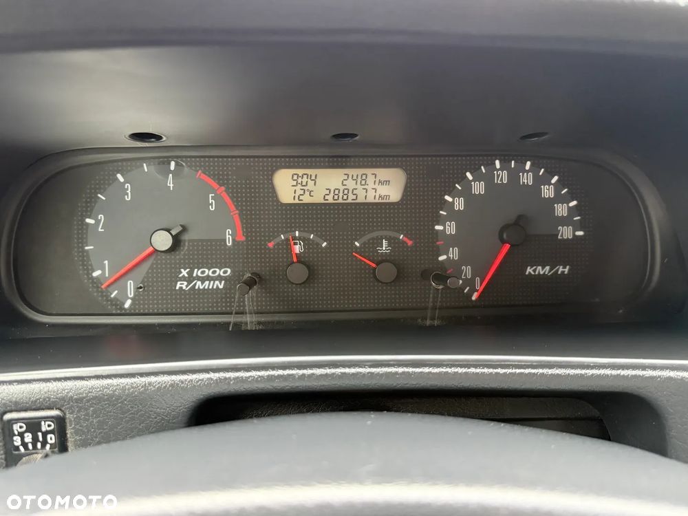 Nissan Terrano - 22