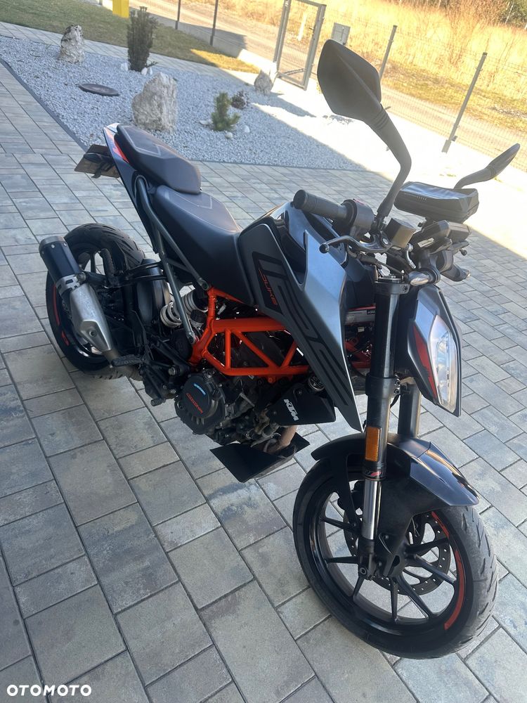 KTM Duke - 4