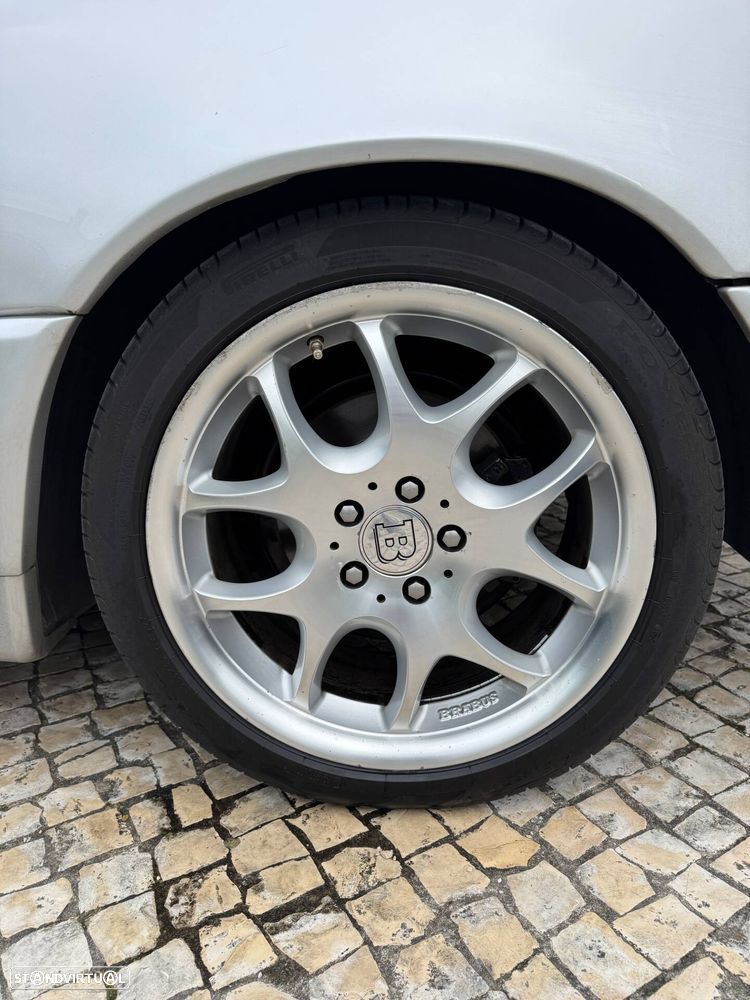 Mercedes-Benz SL 320 Standard - 44