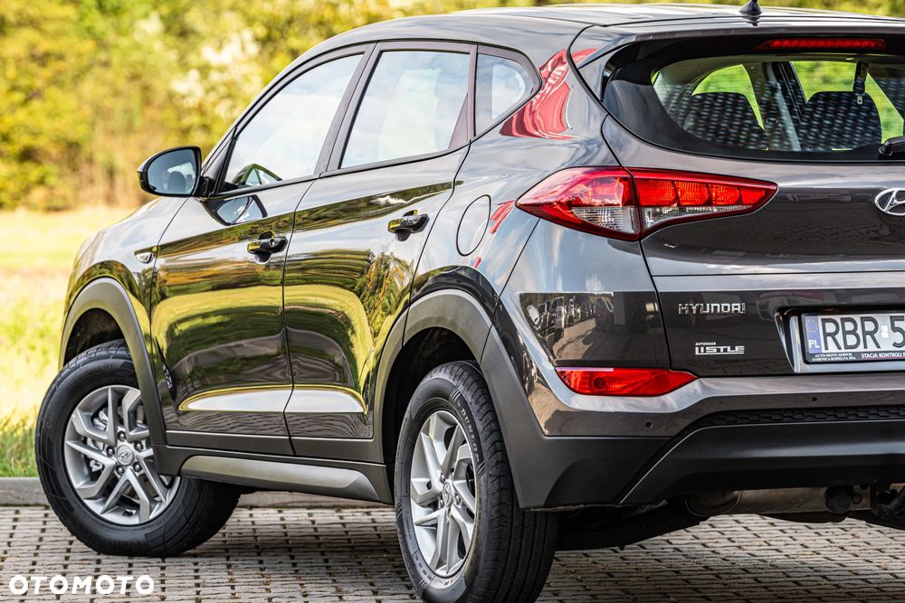 Hyundai Tucson blue 1.7 CRDi 2WD Style - 16
