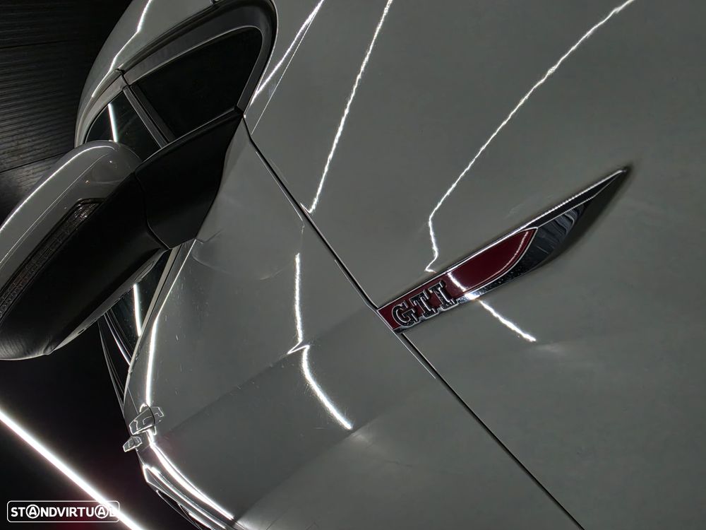 VW Golf 2.0 TSI GTI DSG Performance - 4