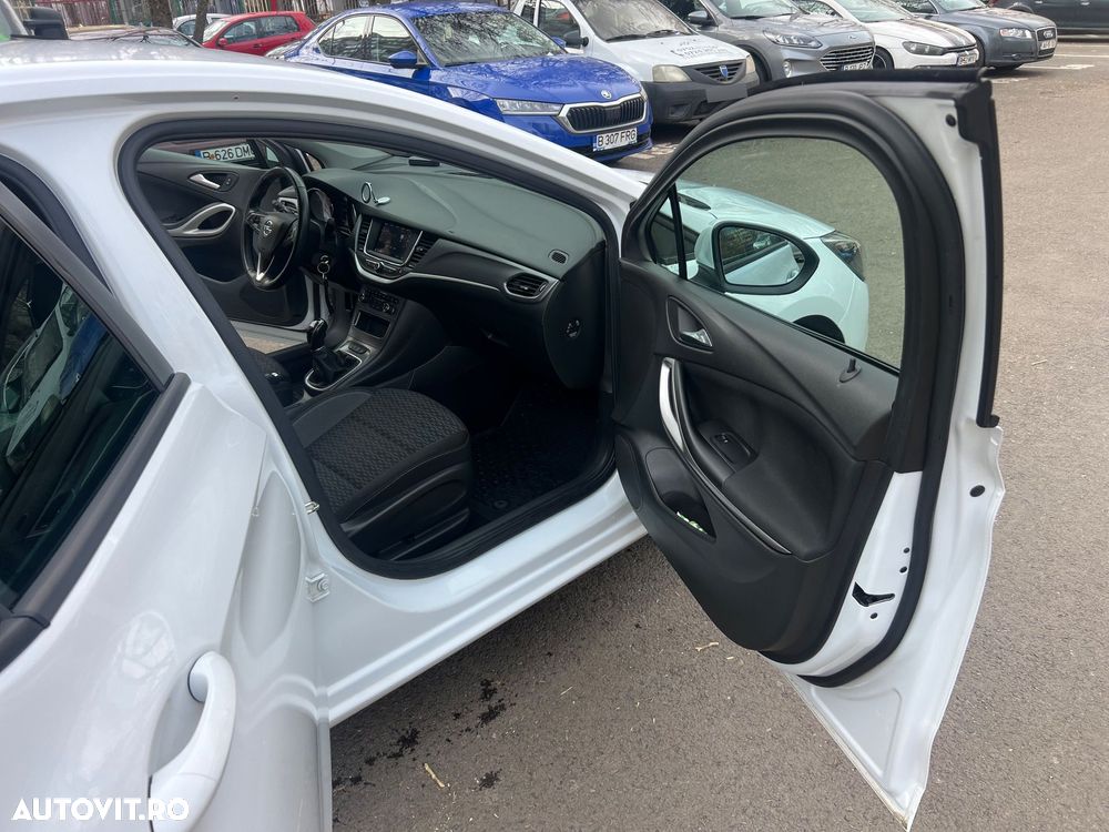 Opel Astra 1.5 Start/Stop - 12