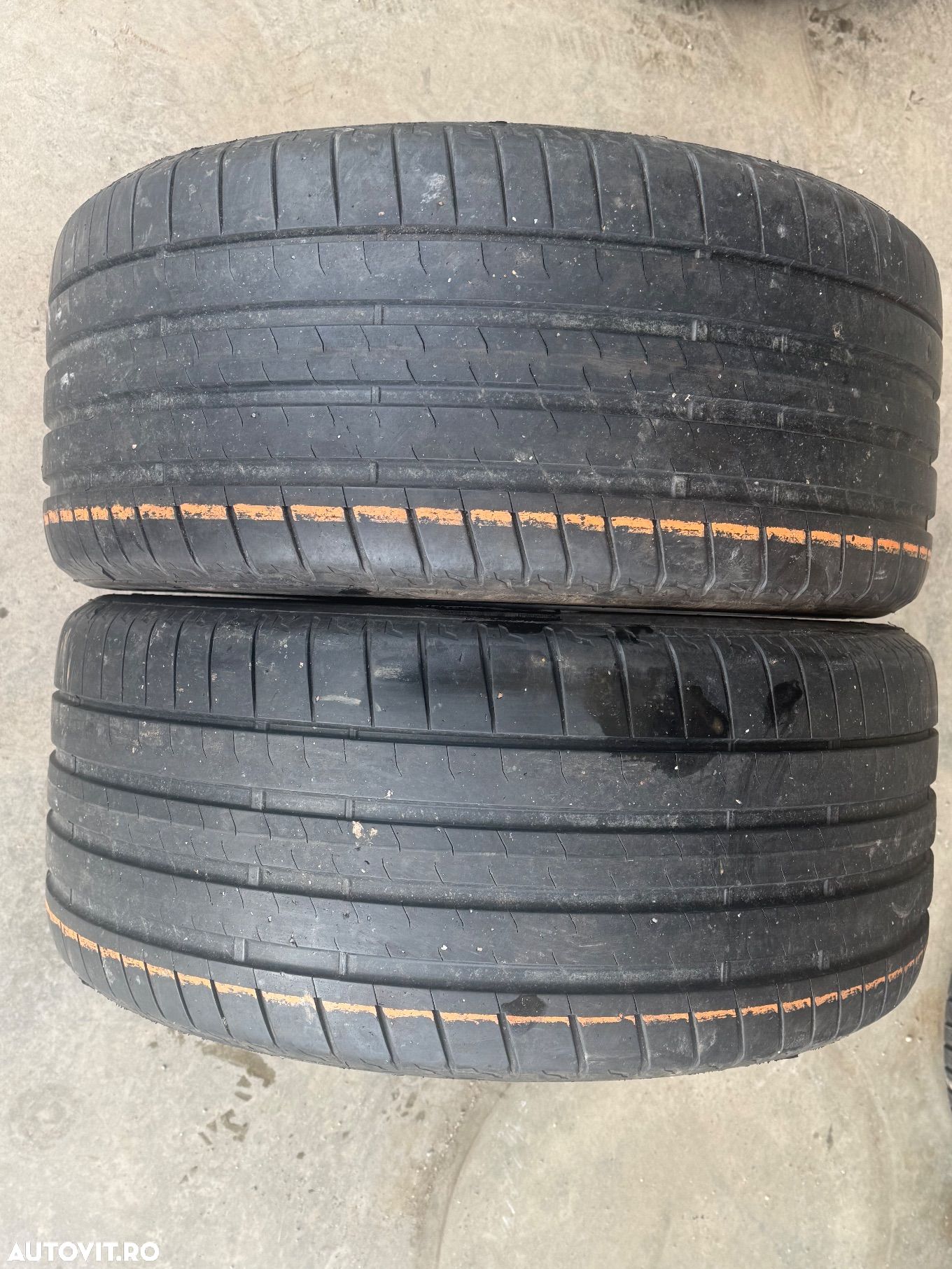 Vând 2 anvelope 275/35/21 bridgestone de vară ca noi - 1