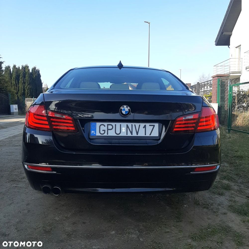 BMW Seria 5 528i xDrive - 6