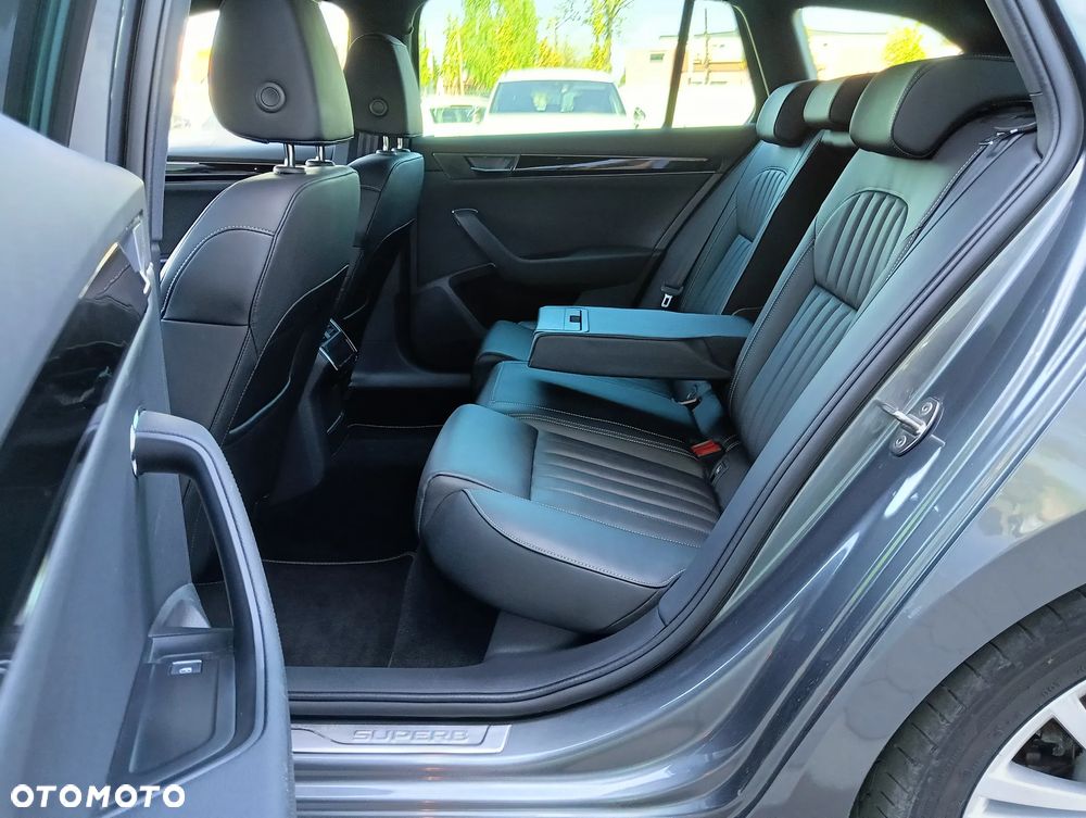 Skoda Superb 1.4 TSI Plug-In Hybrid L&K DSG - 16