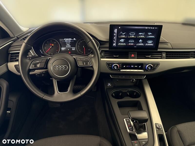 Audi A4 Limousine 35 TFSI mHEV S tronic - 14