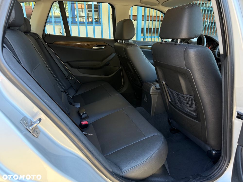 BMW X1 sDrive20d - 27