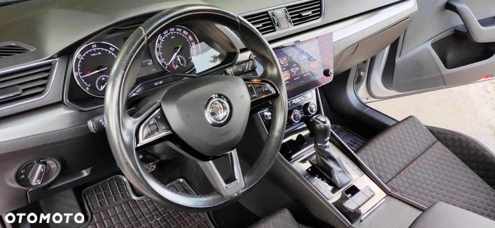 Skoda Superb 2.0 TDI DSG Ambition - 21