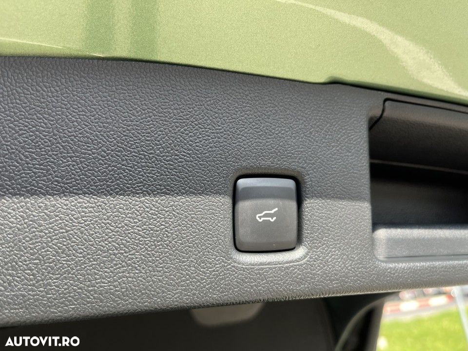 Ford Kuga 2.5 Duratec FWD PHEV ST-Line X - 11