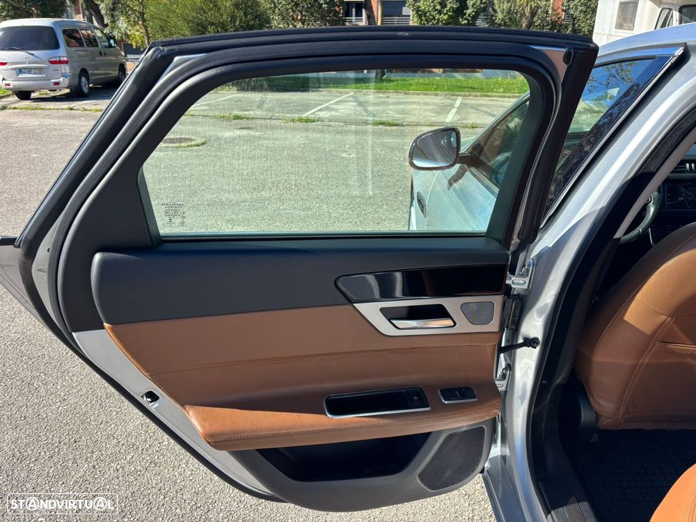 Jaguar XF 2.0 D Prestige Aut. - 48