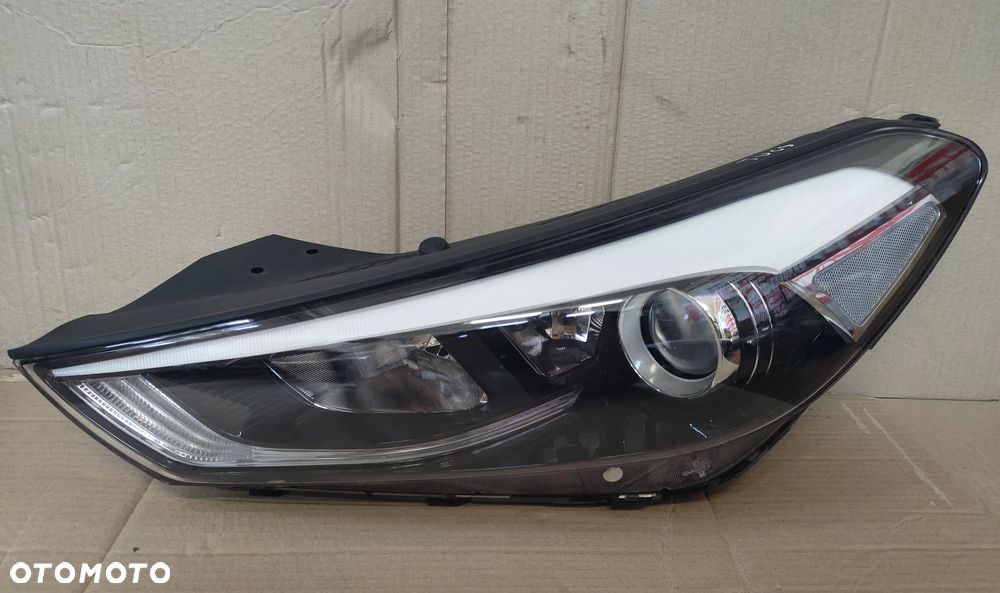 Reflektor lewy Lampa lewa Hyundai Tucson 2015- 9 Pin - 2