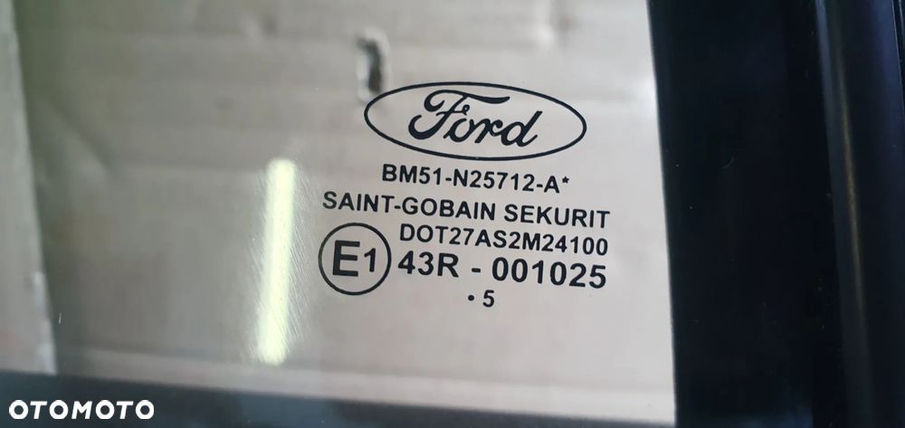 Drzwi prawy tył tylne prawe w kolor Ford Focus Mk3 Lift kombi HF - 7