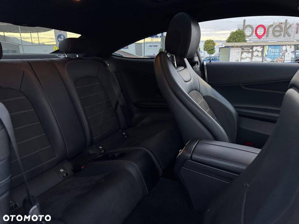 Mercedes-Benz Klasa C 200 4-Matic 9G-Tronic - 8
