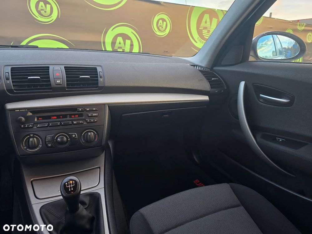 BMW Seria 1 116i - 6