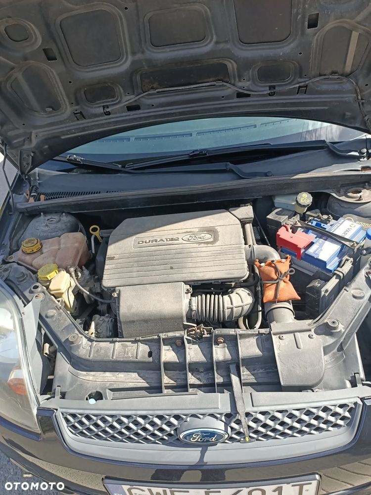 Ford Fiesta 1.3 - 5