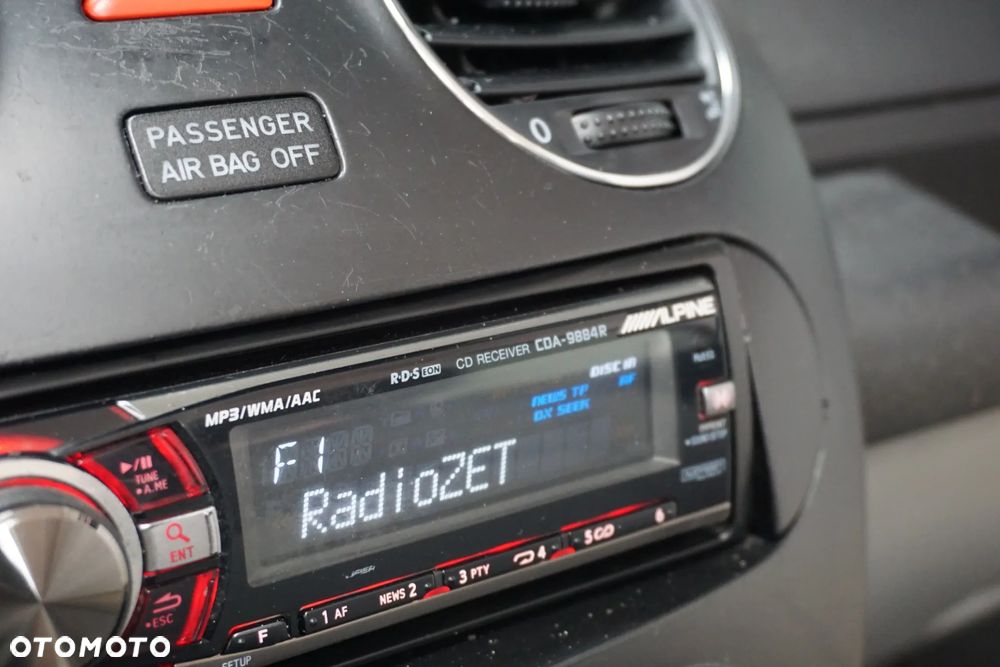 Volkswagen New Beetle 1.9 TDI DPF United - 31