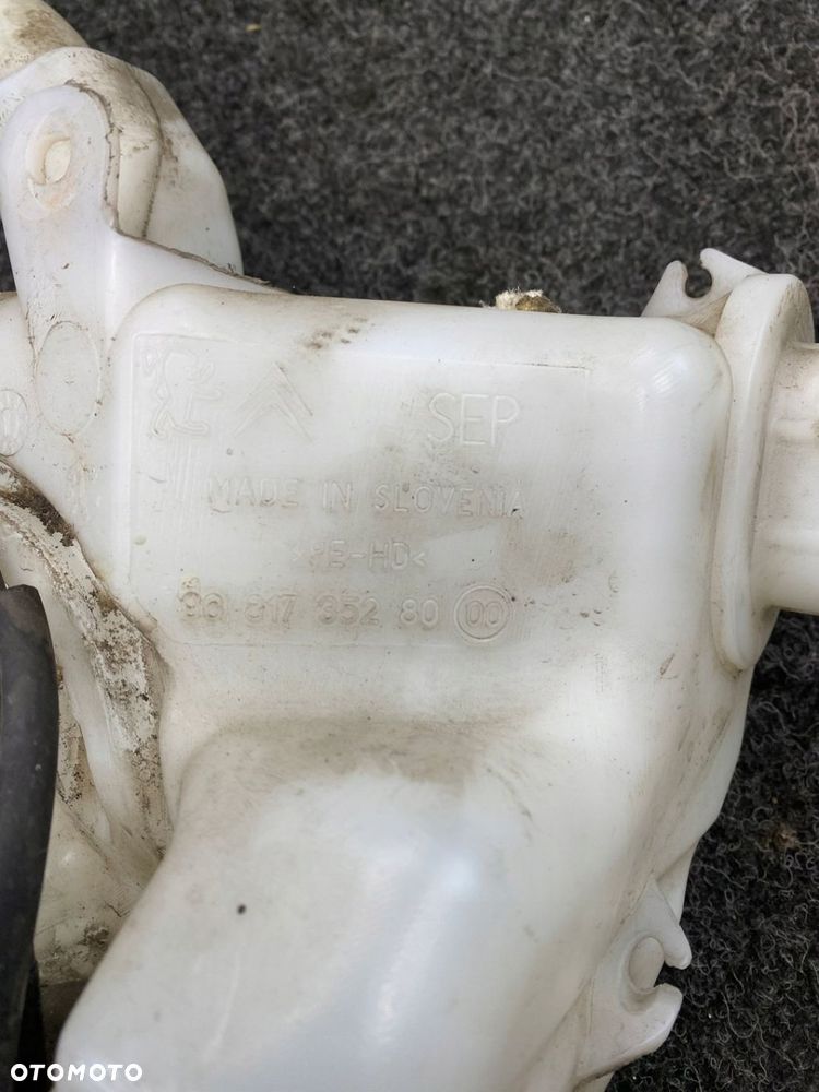 citroen c3 picasso zbiorniczek płynu do spryskiwaczy 8681735280 - 4