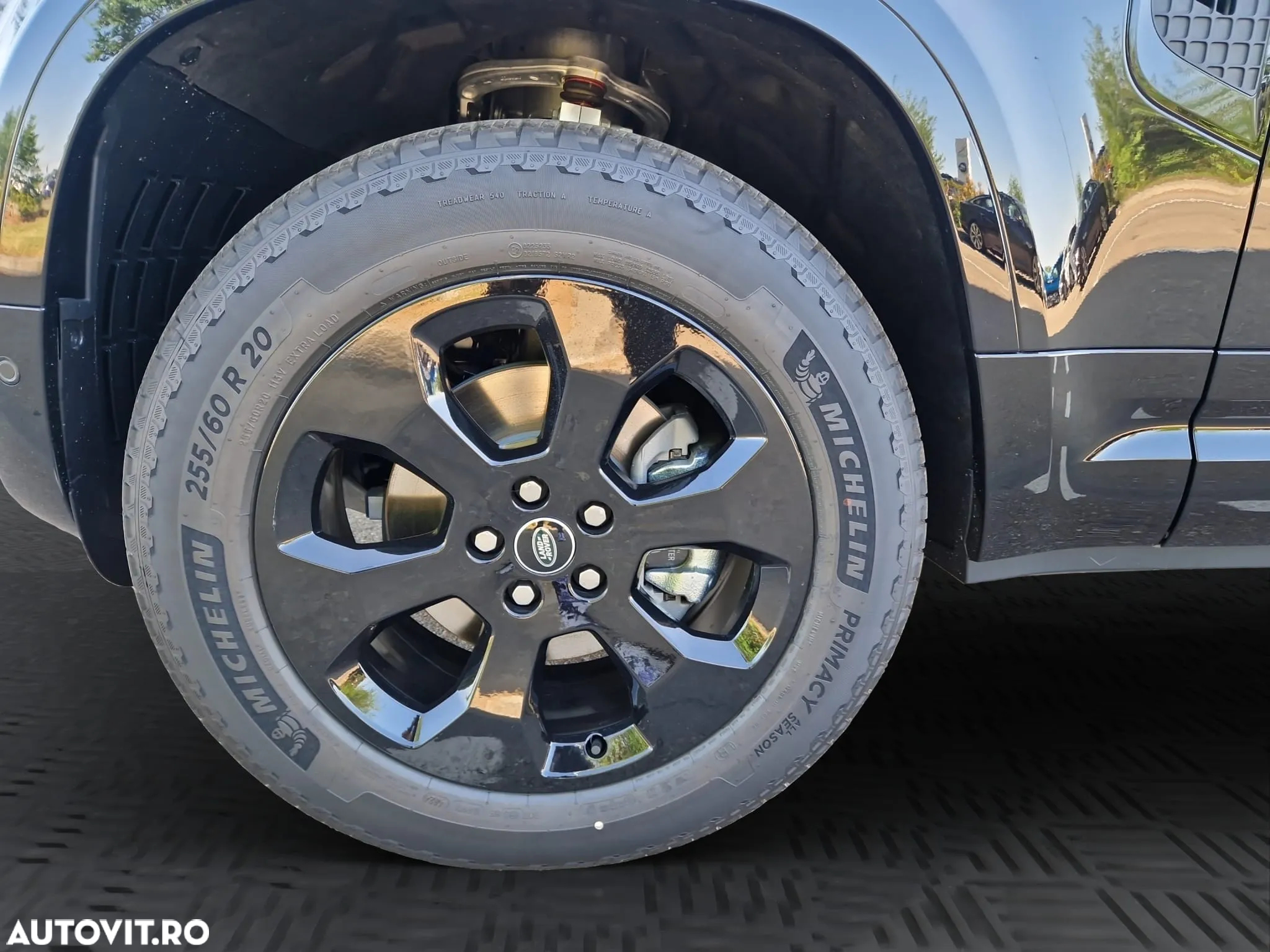 Land Rover Defender 90 3.0D 250 MHEV X-Dynamic HSE - 17