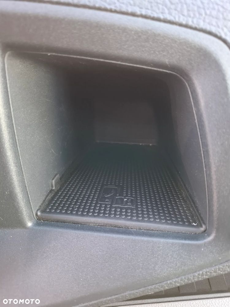 Volkswagen Crafter - 23