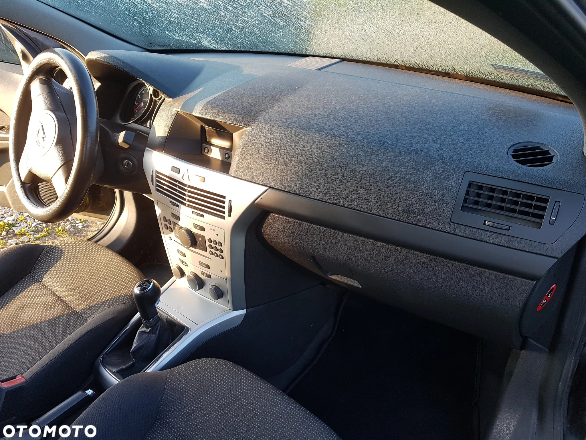Opel Astra III GTC 1.4 Enjoy - 15
