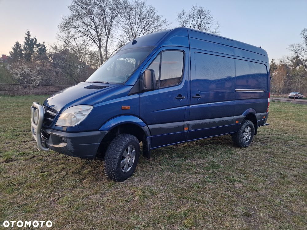 Mercedes-Benz Sprinter - 2