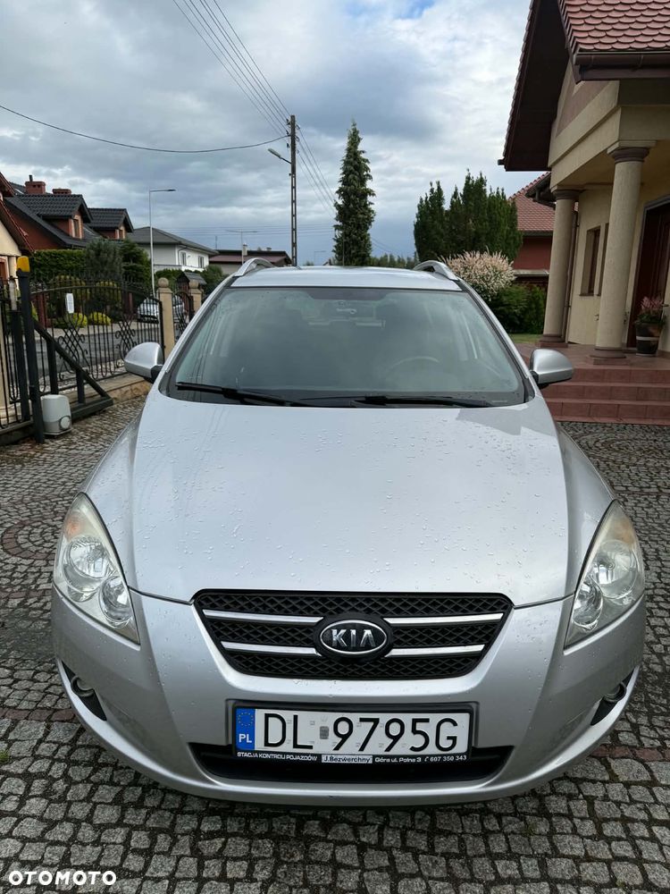 Kia Ceed 1.6 Crdi Comfort - 24