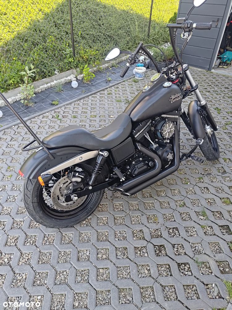 Harley-Davidson Dyna Street Bob - 5