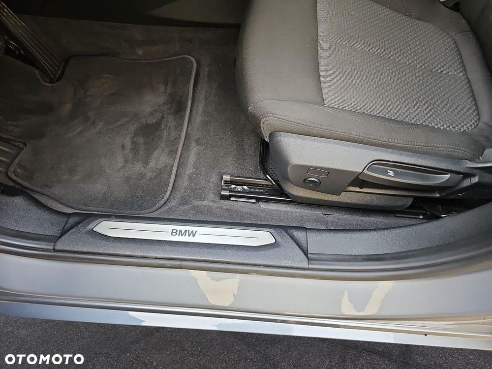 BMW Seria 1 - 16