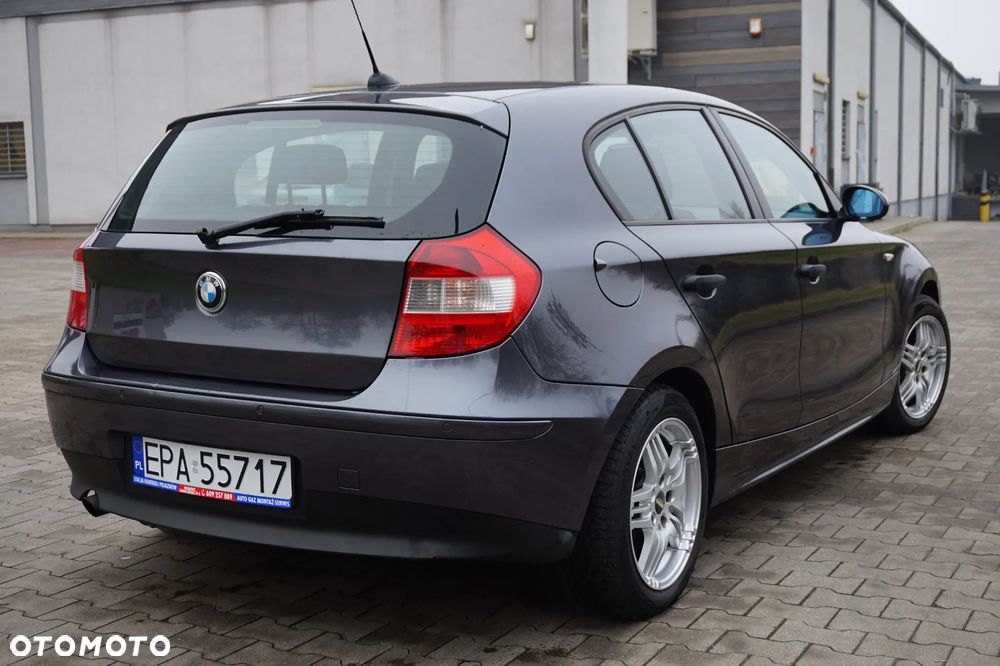 BMW Seria 1 116i - 15