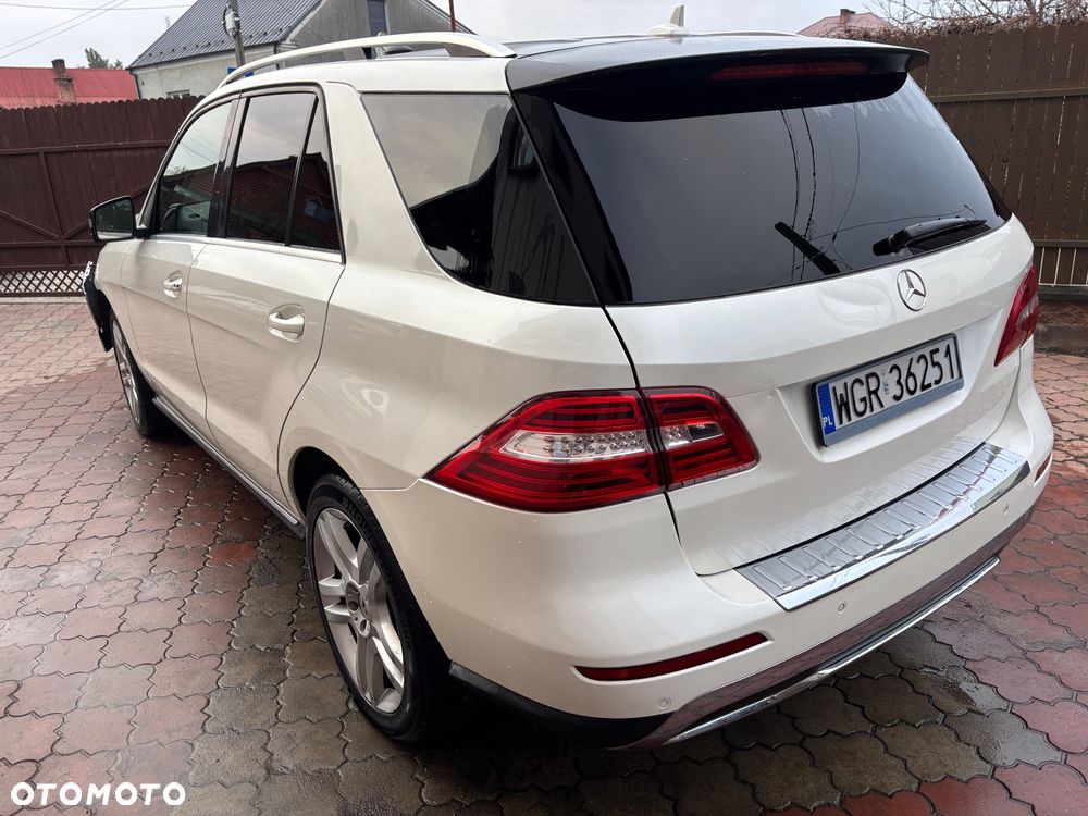 Mercedes-Benz ML 350 BlueTEC 4MATIC 7G-TRONIC Edition 1 - 21
