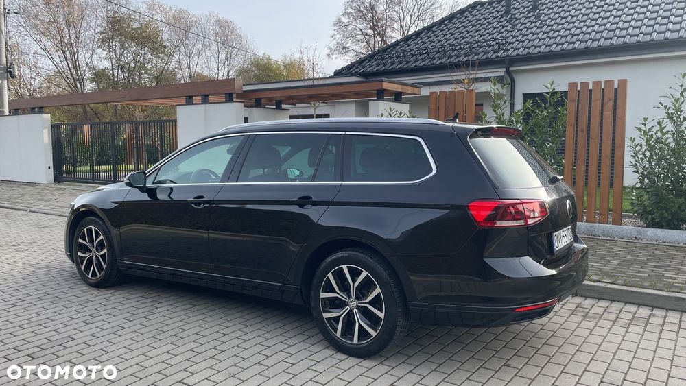 Volkswagen Passat Variant 2.0 TDI SCR DSG Business - 17