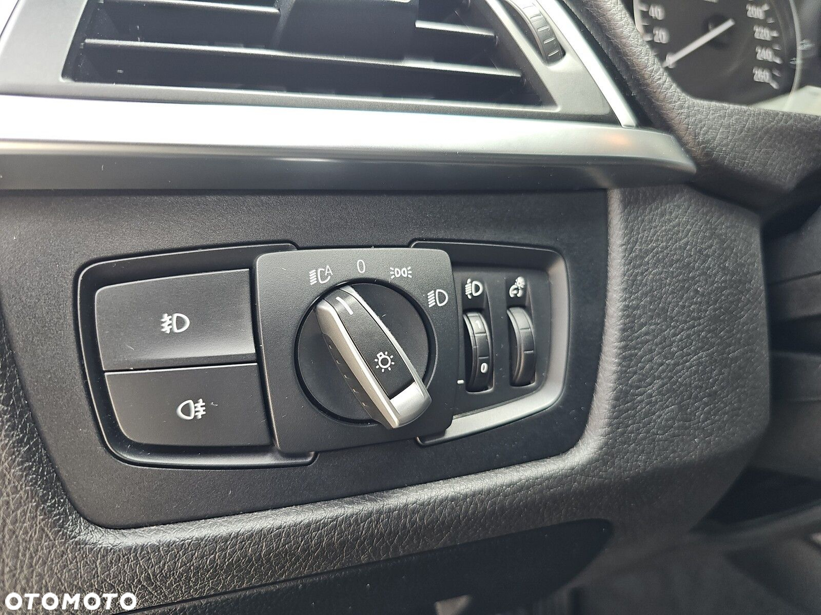 BMW Seria 3 - 26