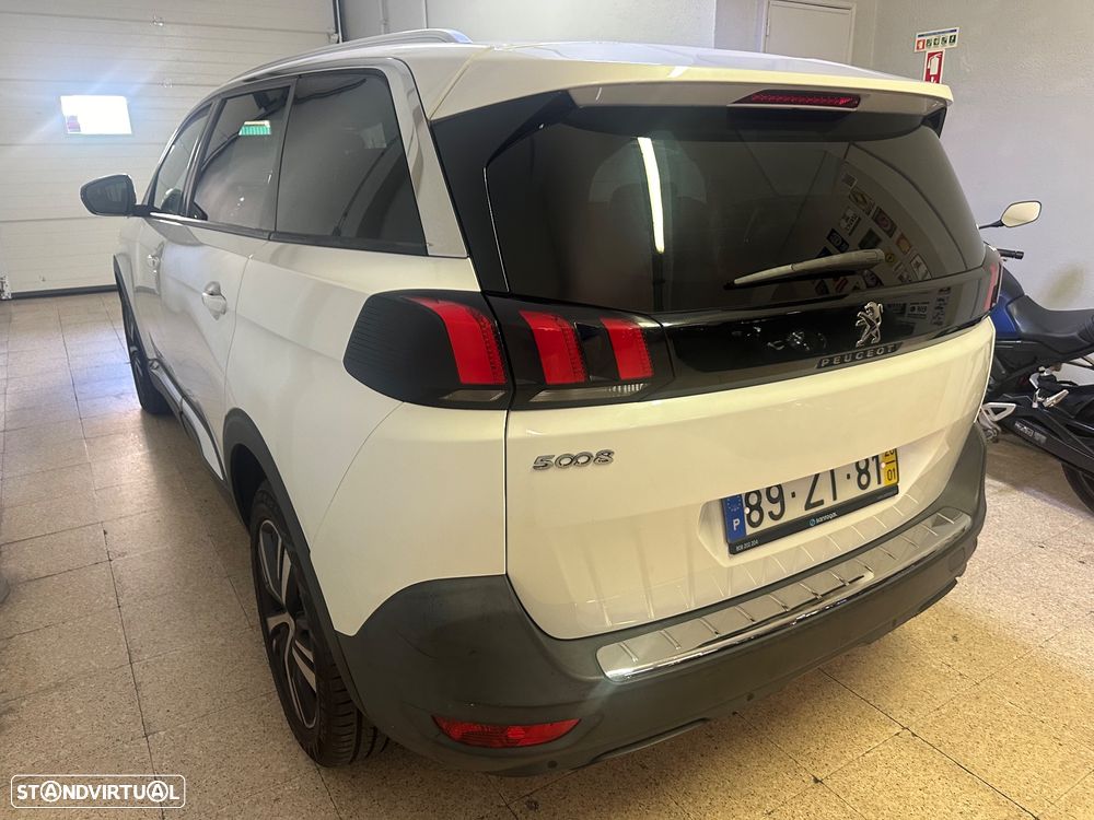 Peugeot 5008 1.5 BlueHDi Allure Pack EAT8 - 4
