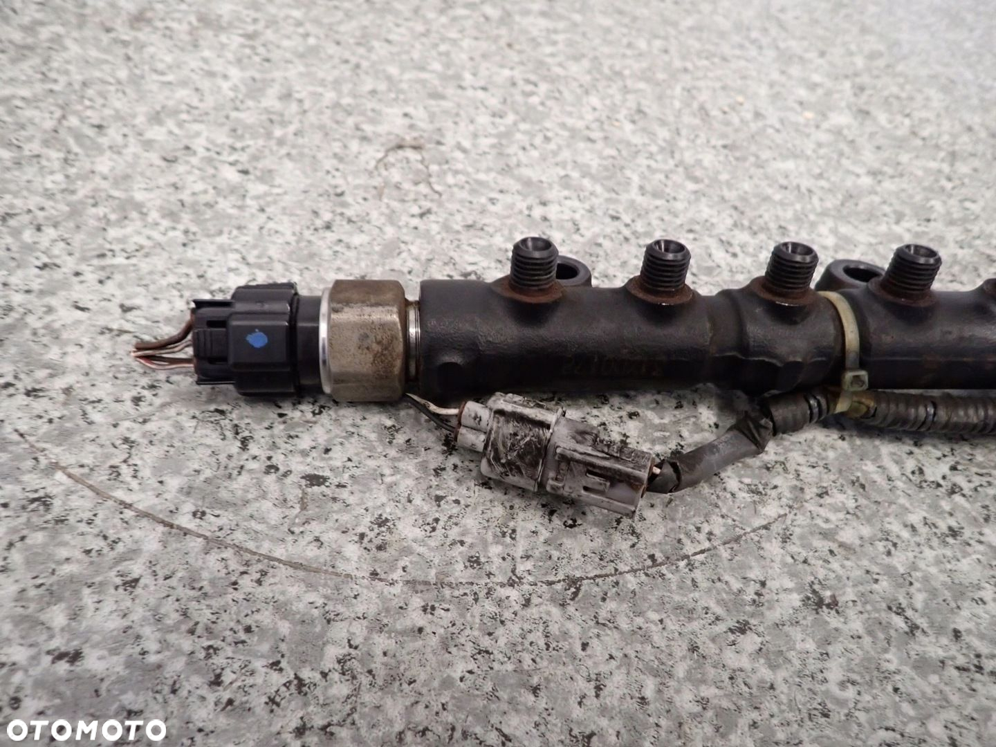TOYOTA AVENSIS T25 COROLLA E12 COROLLA VERSO 2.0 D4D LISTWA WTRYSKOWA - 4
