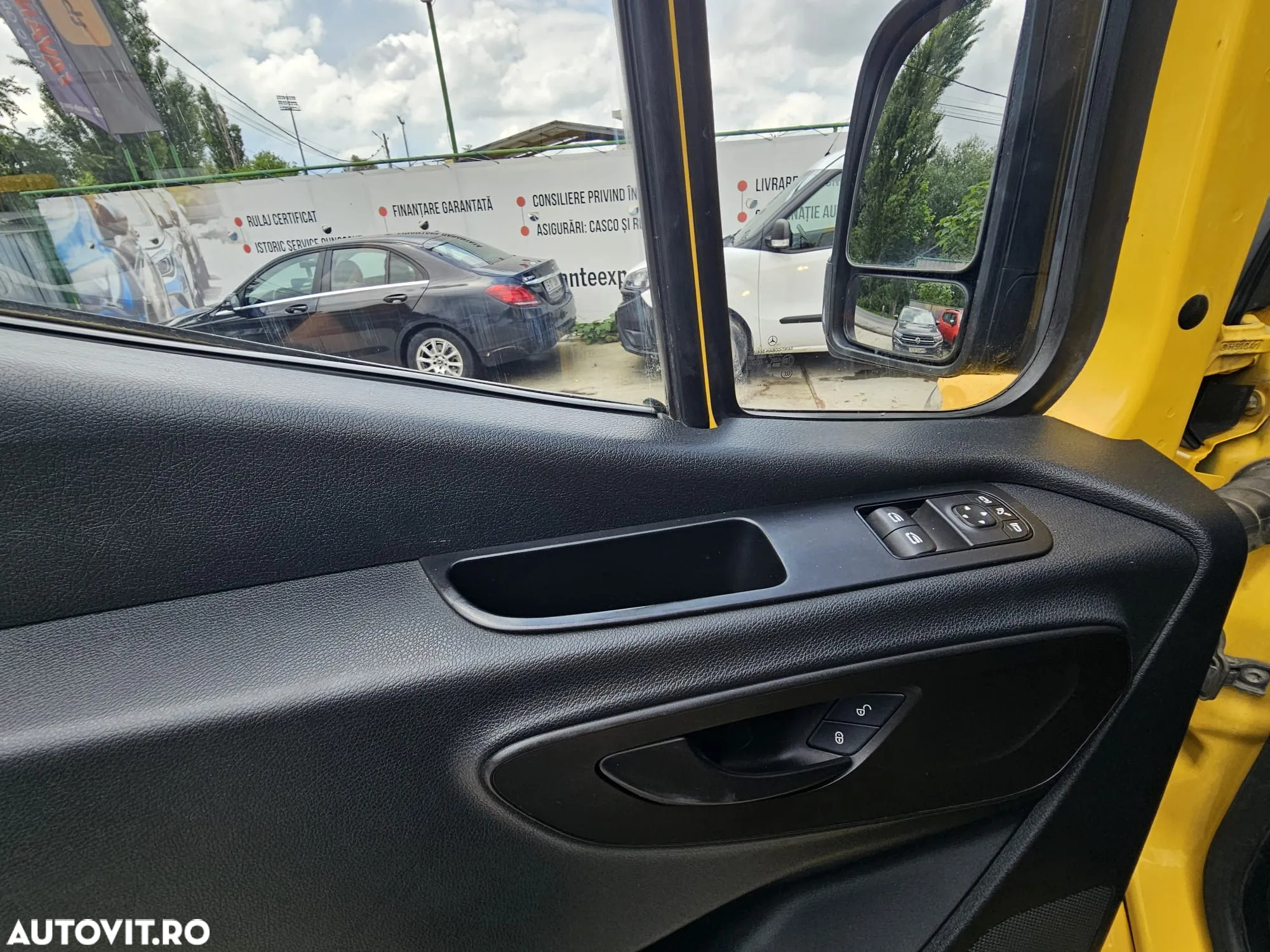 Mercedes-Benz Sprinter - 13