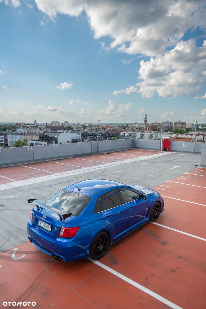 Subaru Impreza STI - 24