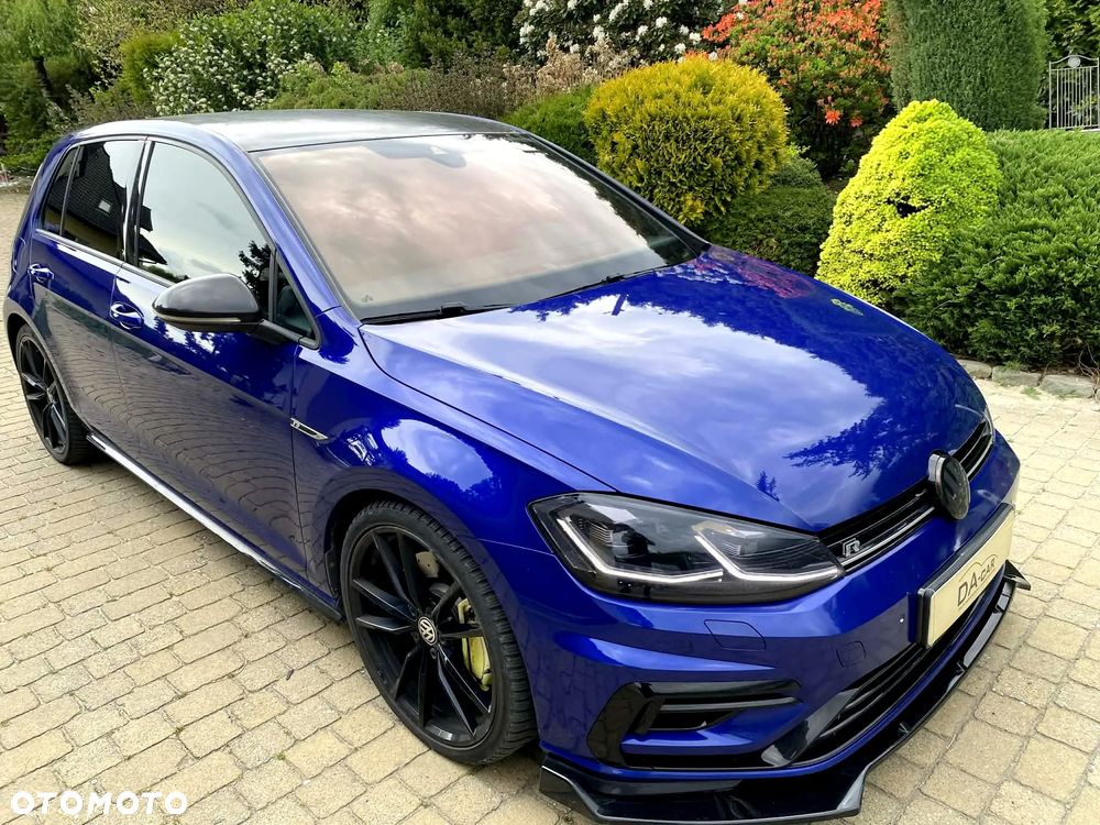 Volkswagen Golf - 10