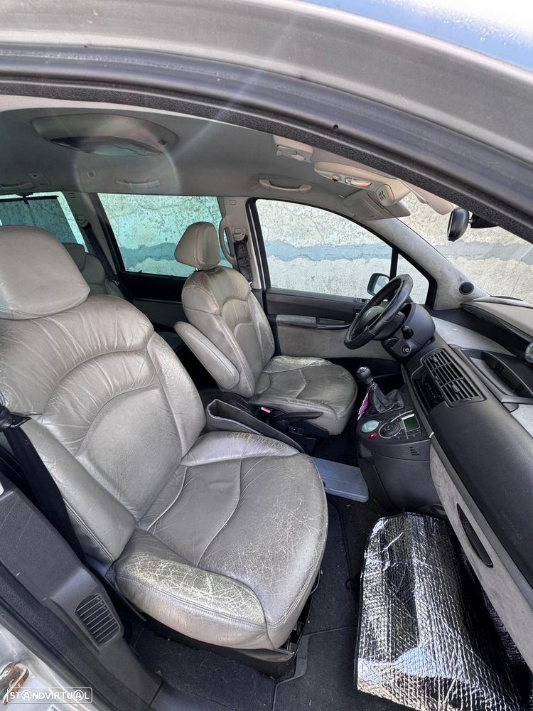 Peugeot 807 2.0 HDi - 14