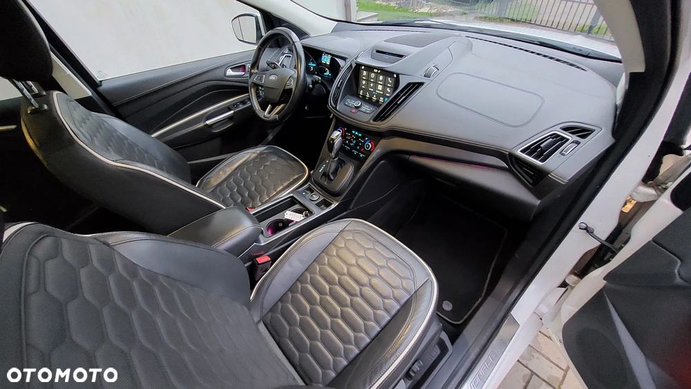 Ford Kuga 2.0 TDCi 4x4 Vignale - 22