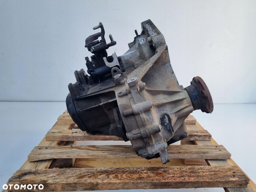 VW Touran 1.6 FSI MANUALNA SKRZYNIA BIEGÓW manual GVY - 6