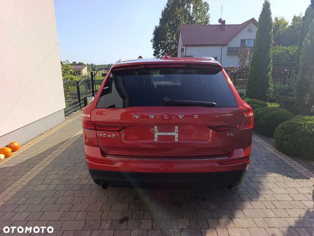 Volvo XC 60 T5 GPF AWD Momentum - 6