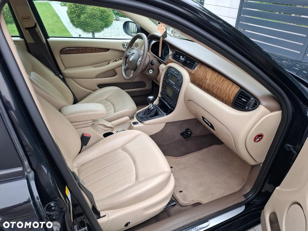 Jaguar X-Type 2.5 High - 15