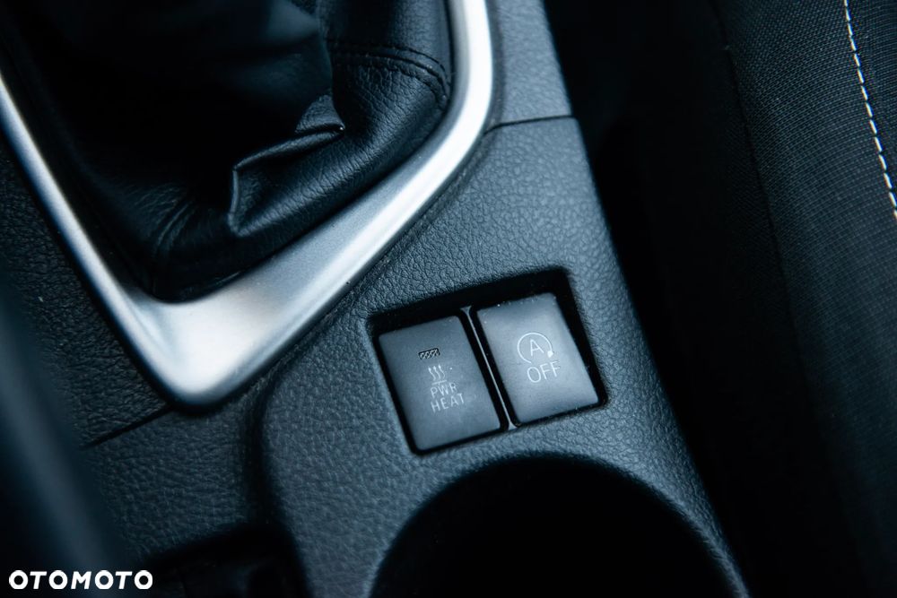 Toyota Auris - 32